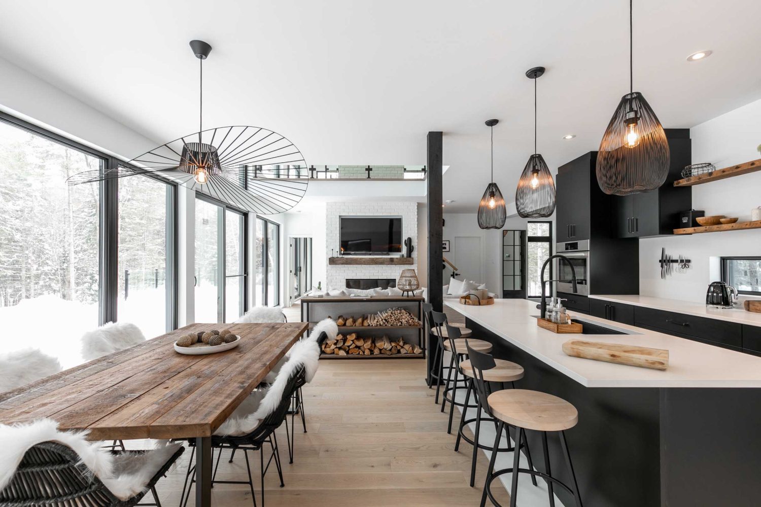 Invesco-Int_Locationsdusommet-200allenfall-14 (1)